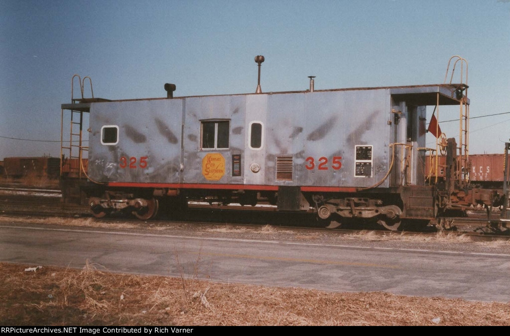 KCS #325 Caboose